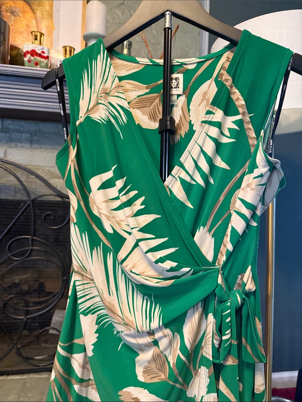 Anne Klein Green Tropical Print Wrap Blouse with Cream Leaves NWOT